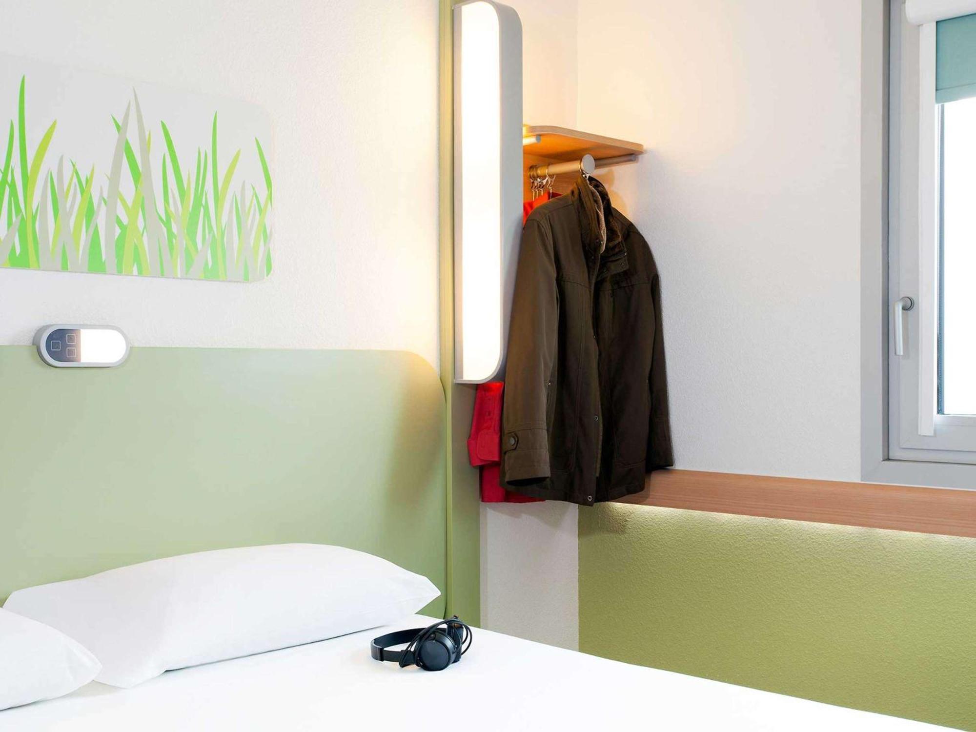 Ibis Budget Біконсфілд Екстер'єр фото